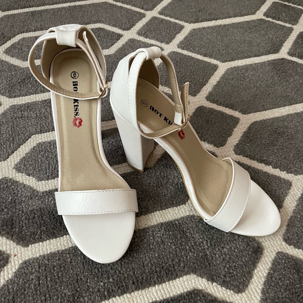 Hot Kiss | White Strap Chunky Heel